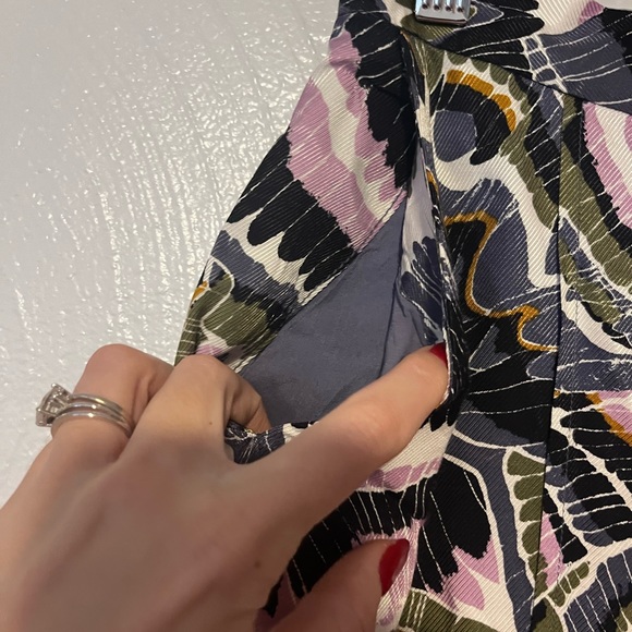 By Anthropologie Abstract Pant Set Body Suit Cropped Wide Leg Viscose Satin 0 - Picture 7 of 14